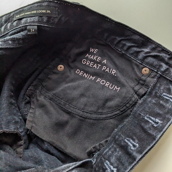 Denim Forum | Joni High Rise Loose 29L size 24 Dark Blue Distressed Jeans - Picture 7 of 13